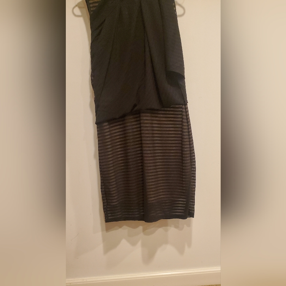 BCBG Women Size M  Black Sleeveless Party Dress Asymmetric With Bottom - Picture 7 of 7